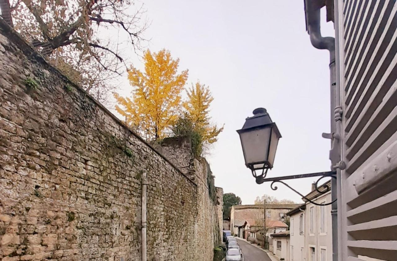 Logis Des Lugats, Gite De Charme La Réole Exteriör bild